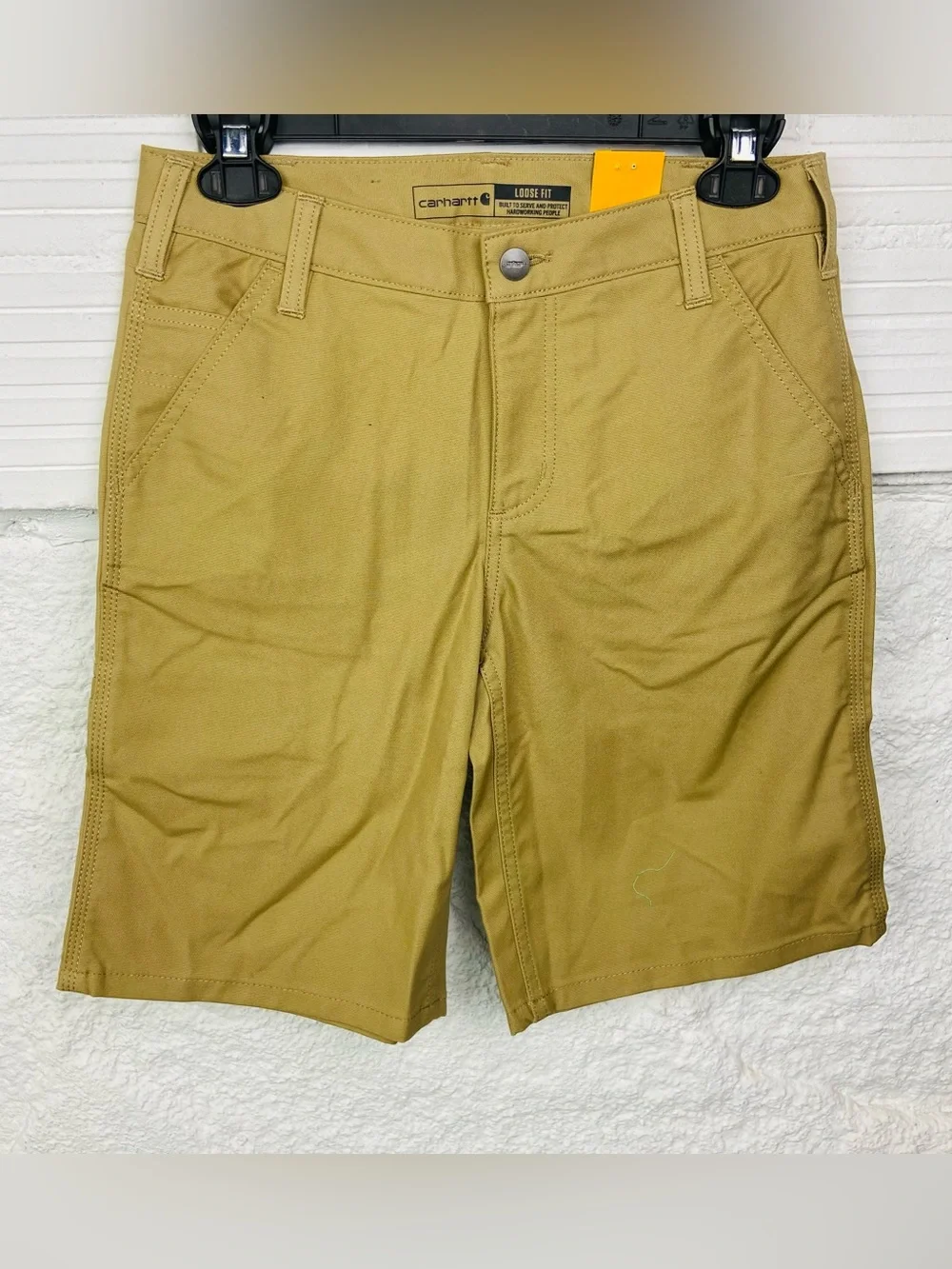 NWT Carhartt rugged professional loose fit Tan Work Bermudas - Straight Fit SZ 4